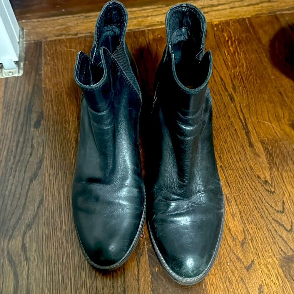 Dolce vita booties